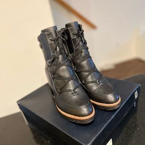 I'm selling almost new boots!!